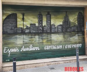 Graffiti Skyline Barcelona Verde Alquiler 300x100000